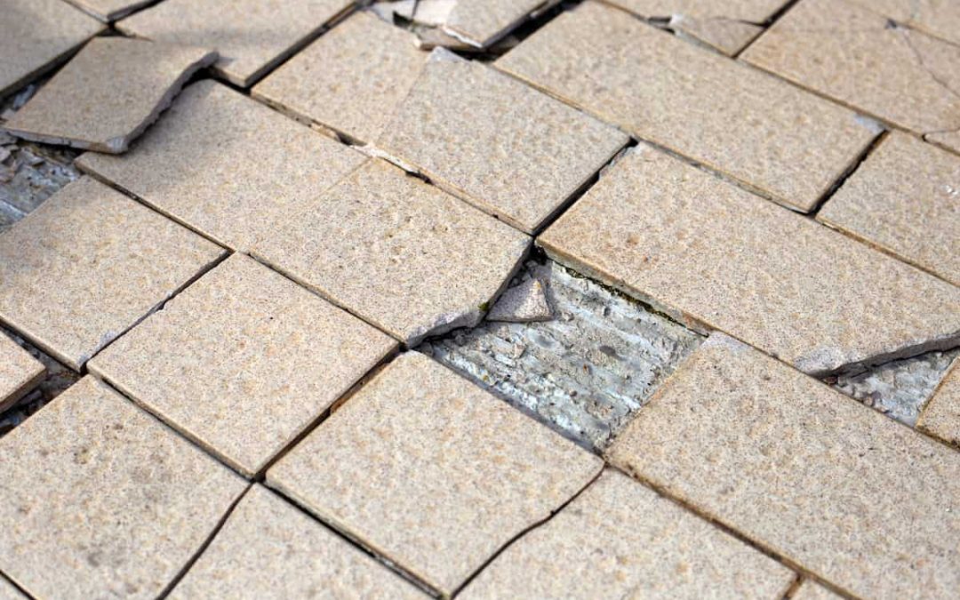 Top Signs Your Pavers Need to Be Removed and Replaced